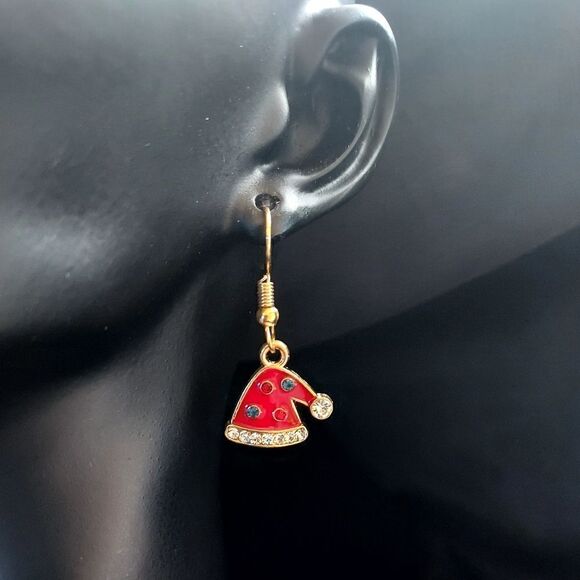 GOLD DIAMOND RED CHRISTMAS SANTA HAT DANGLE EARRINGS - Picture 5 of 6